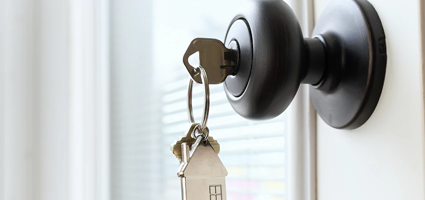 Bifold Door Knob Replacement in San Martin, California