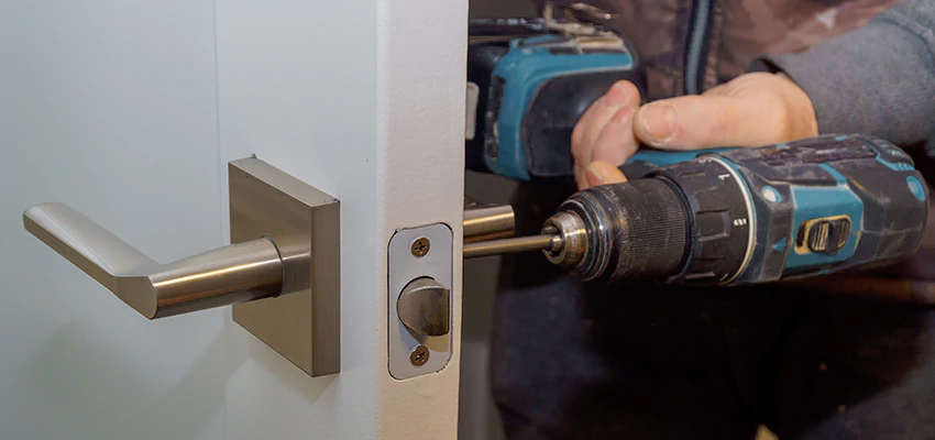 Broken Door Handle Lock Repair in San Martin, California